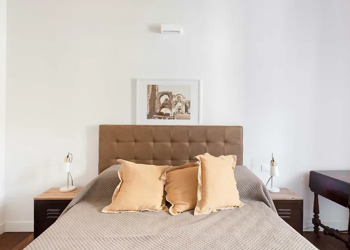 Saint Peters Luxury 3 Bedrooms Apartment Rom