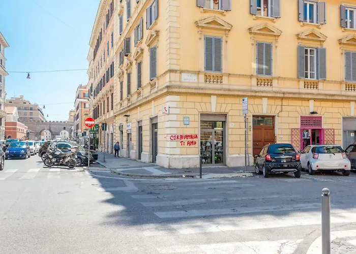 Saint Peters Luxury 3 Bedrooms Apartment